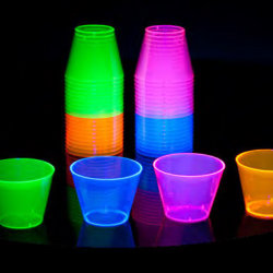 Neon Party fürs Schwarzlicht